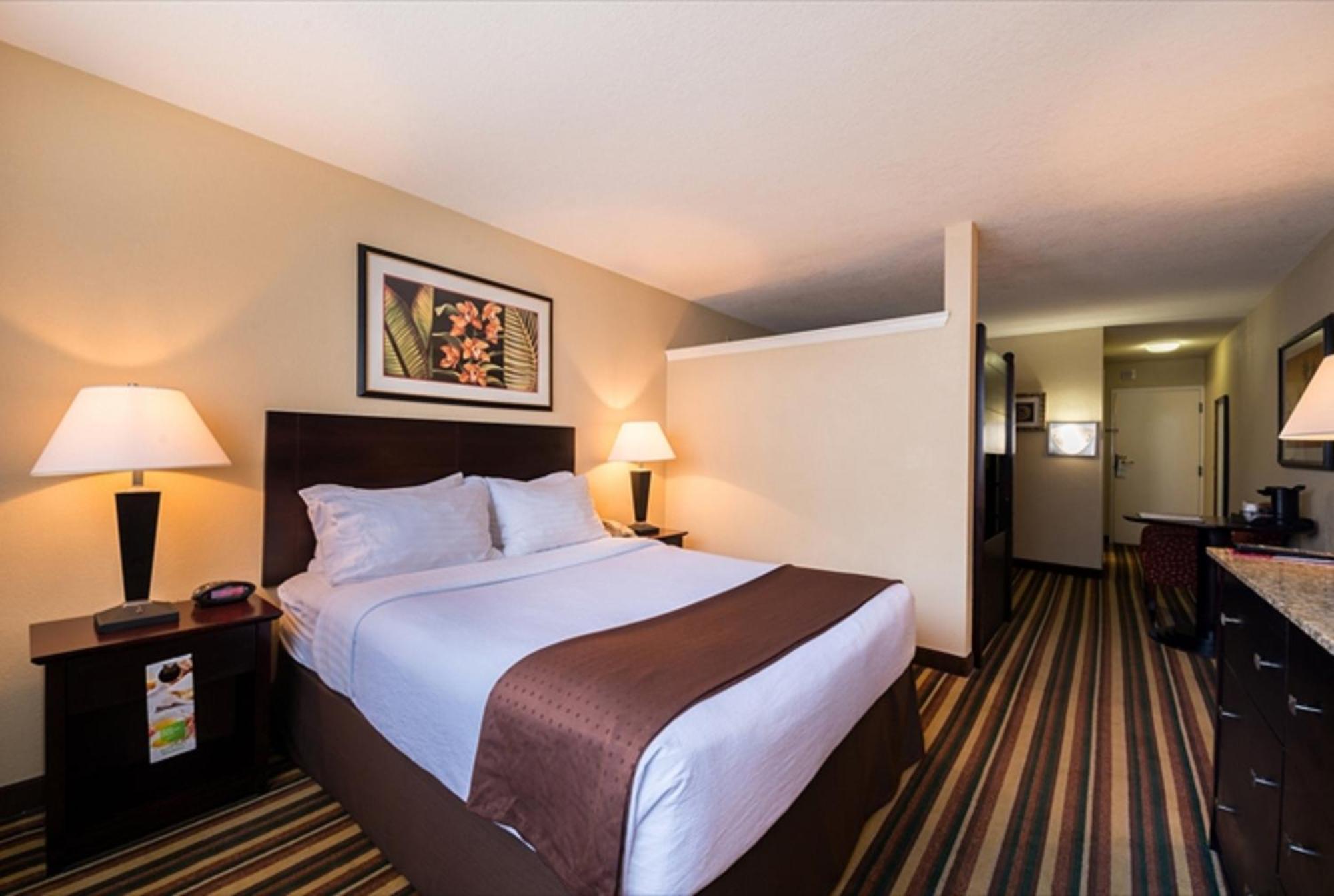 Holiday Inn & Suites Orlando Sw - Celebration Area By Ihg Кіссіммі Екстер'єр фото